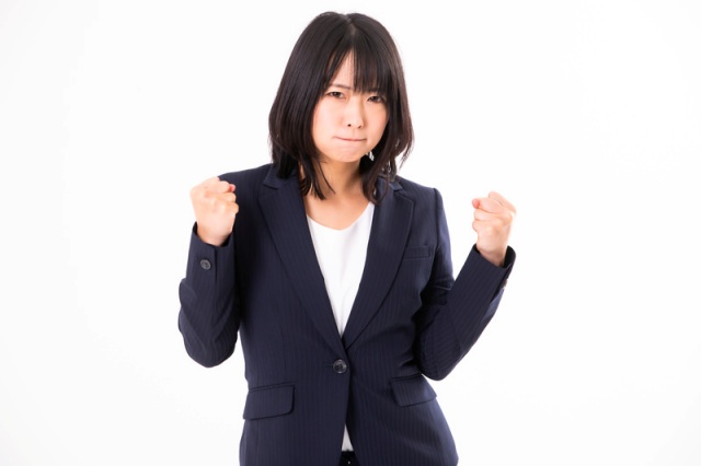 気合を入れ直す女性